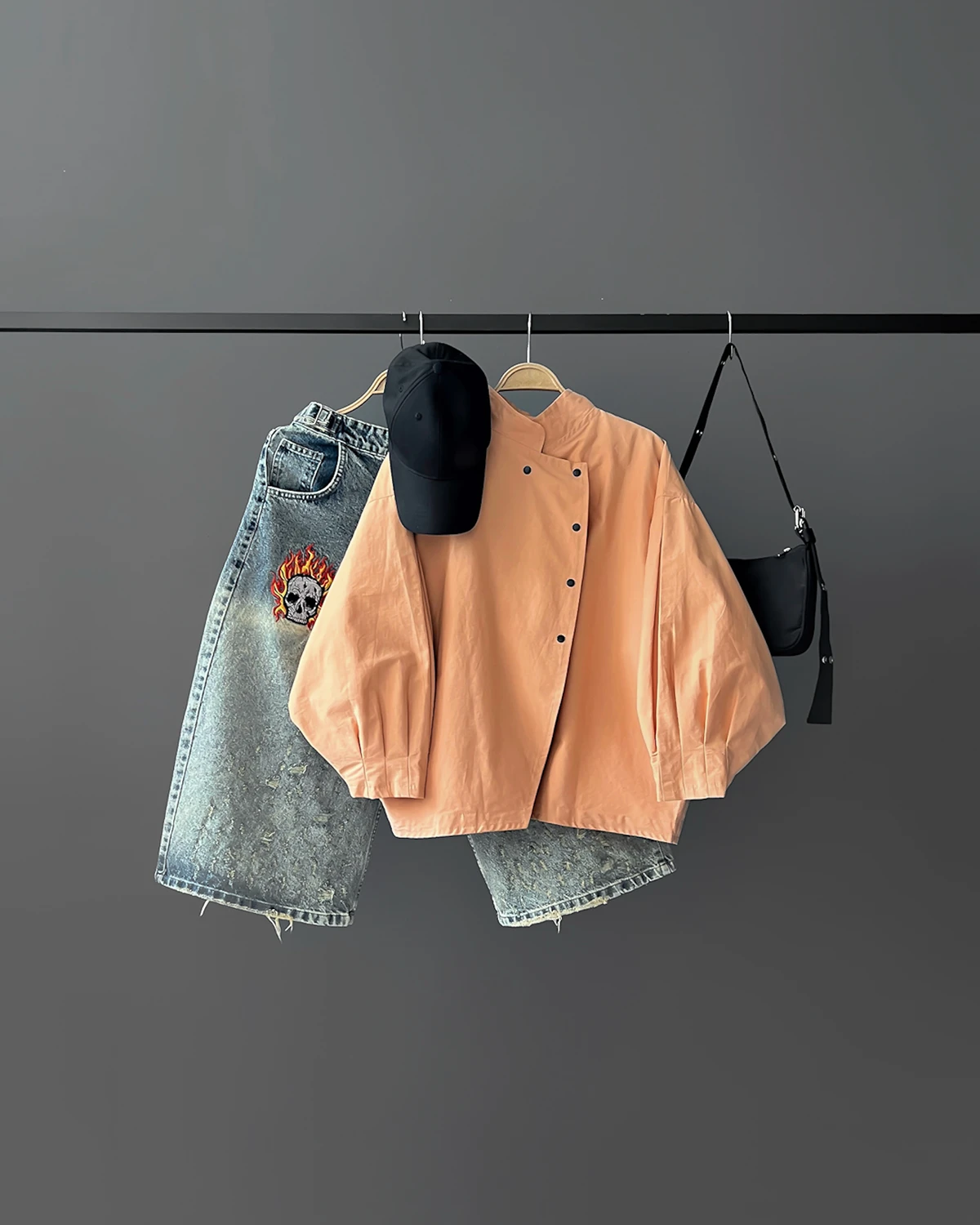 10211- (1) شومیز آستین پف کد 10211 - Image 1